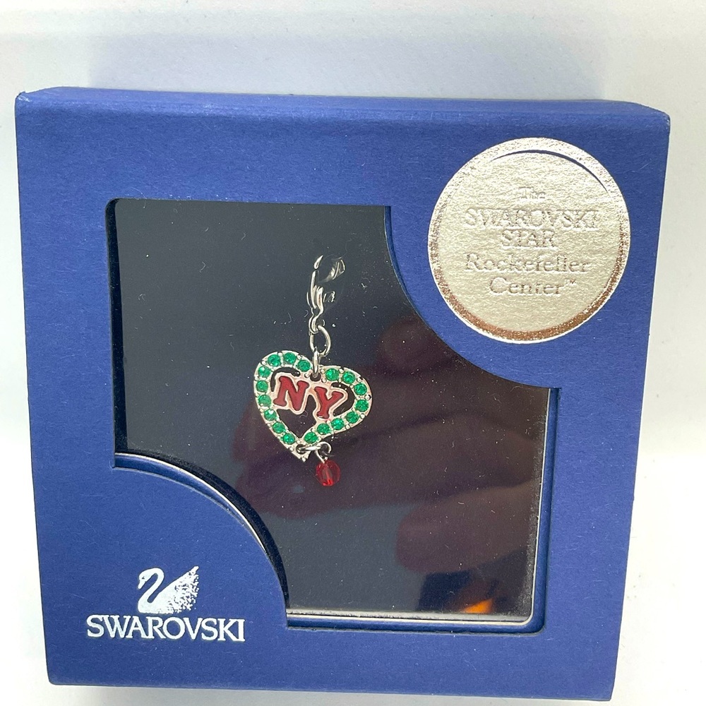 NEW IN BOX SWAROVSKI NEW YORK ROCKEFELLER CHARM